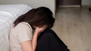 โดนแฟนบอกเลิกทั้งที่ยังรัก รับมือกับความเสียใจอย่างไร?