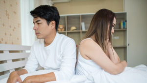 ทำไมคนเราถึงนอกใจ? เจาะลึกสาเหตุของปัญหาโลกแตก